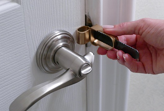Как открыть дверь без ключа или если ключ сломался
